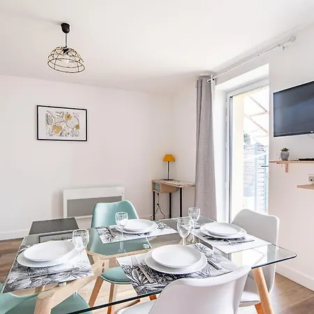 La Tisserande, Pratique Et Proche Du Puydufou Casa vacanze